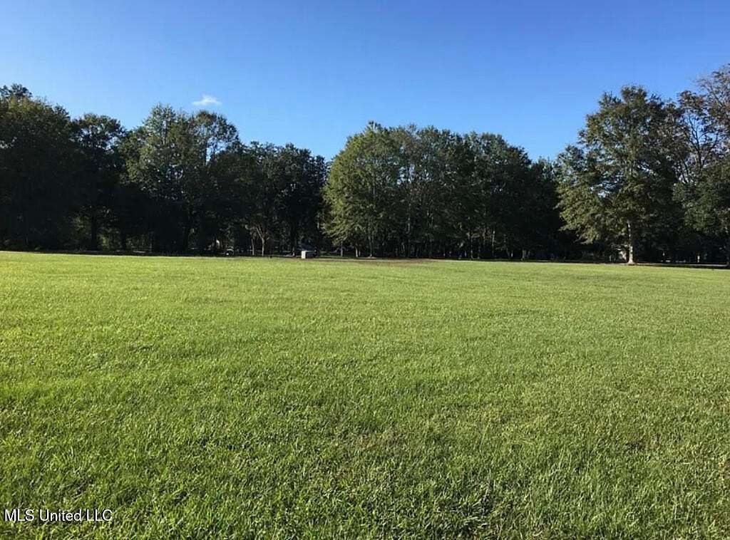 0.95 Acres of Residential Land for Sale in Picayune, Mississippi