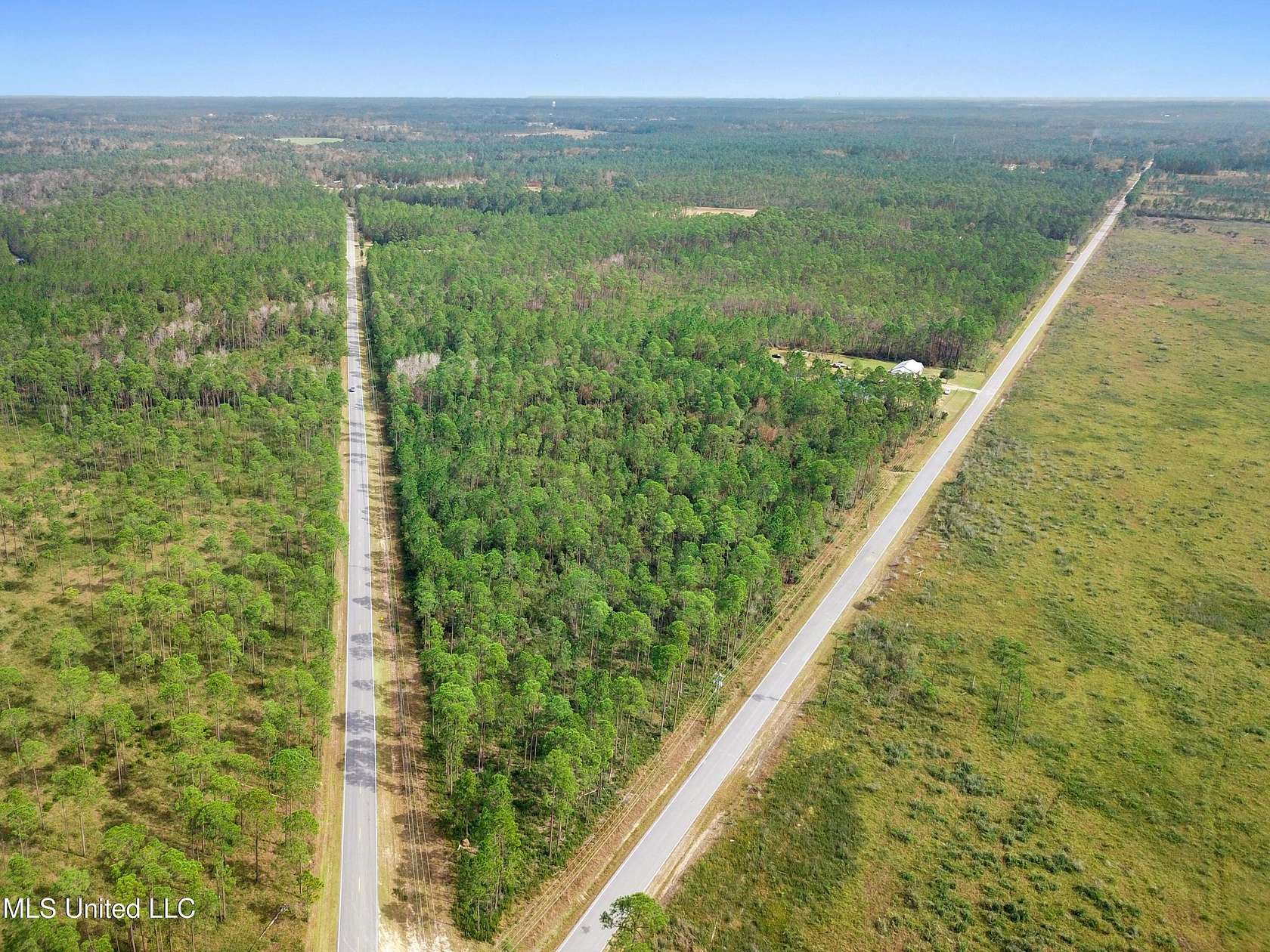 4.82 Acres of Commercial Land for Sale in Ocean Springs, Mississippi