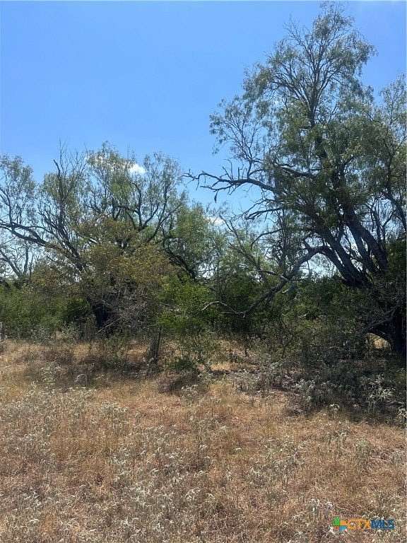 5.7 Acres of Residential Land for Sale in Floresville, Texas