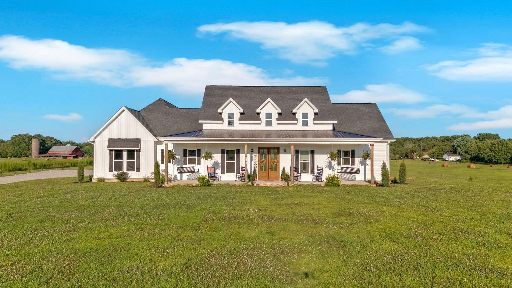 2.8 Acres of Residential Land with Home for Sale in Winchester, Tennessee