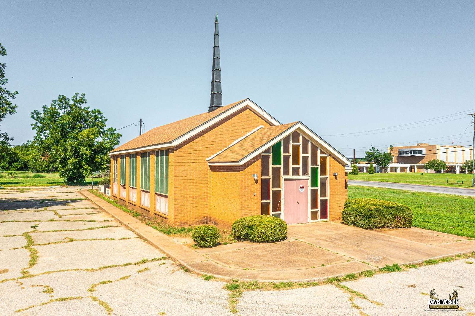 2.25 Acres of Improved Mixed-Use Land for Sale in Vernon, Texas