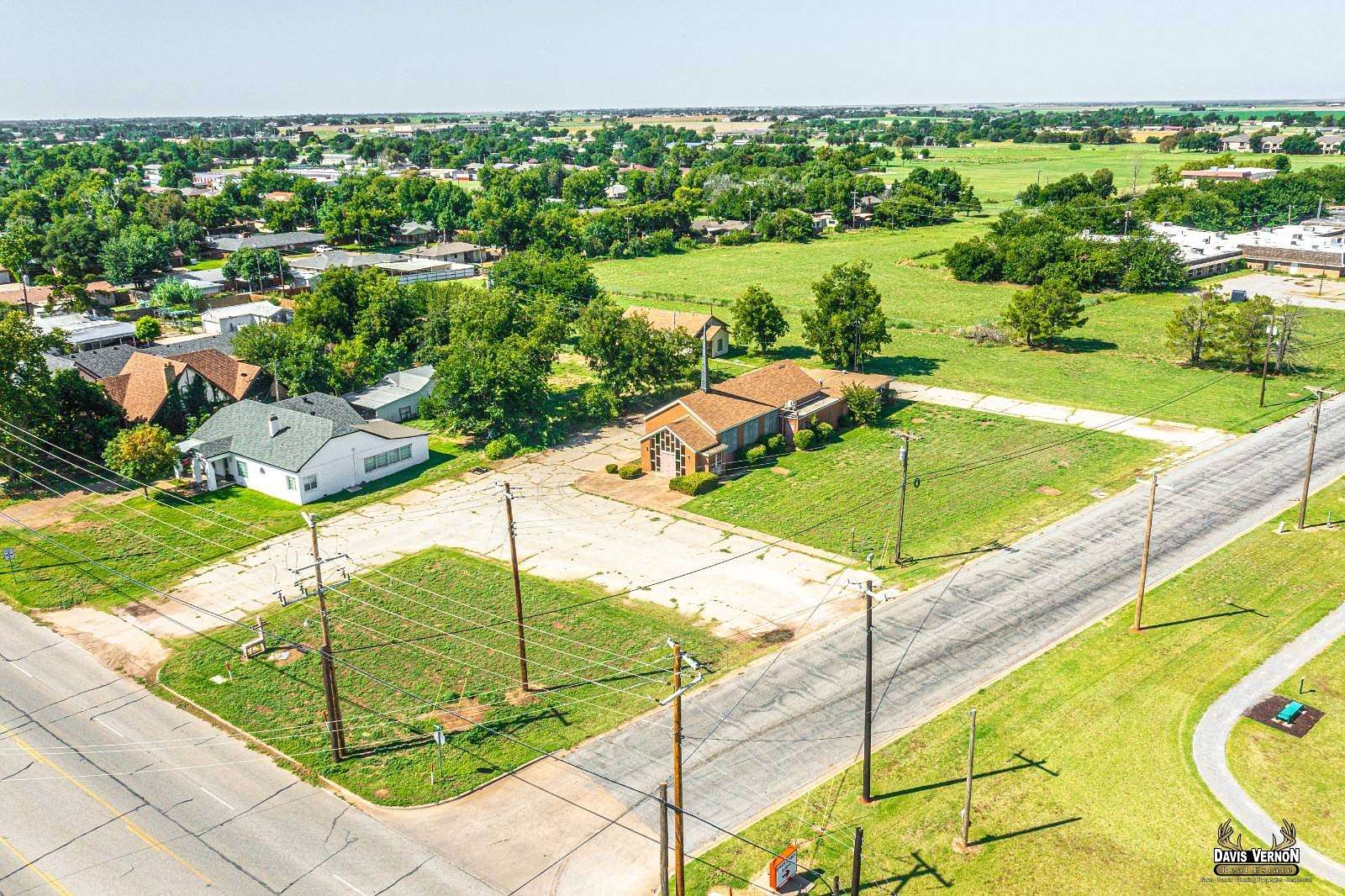 2.25 Acres of Improved Mixed-Use Land for Sale in Vernon, Texas