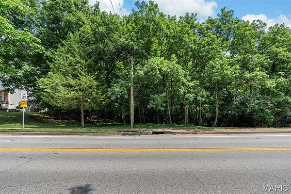 0.27 Acres of Residential Land for Sale in Manchester, Missouri