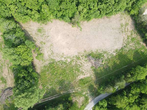 5 Acres of Land for Sale in Manchester, Tennessee