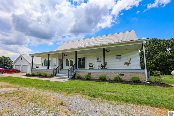 80.6 Acres of Land with Home for Sale in Smithland, Kentucky