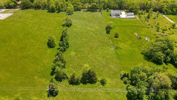 3 Acres of Residential Land for Sale in Sparta, Missouri
