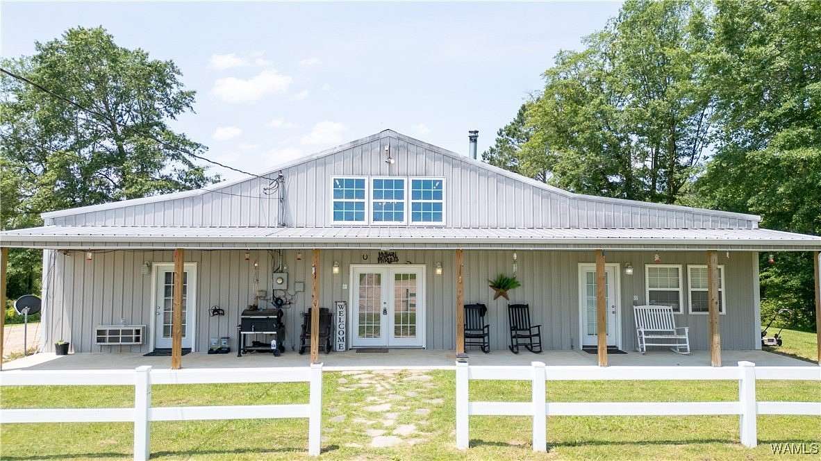 35 Acres of Land with Home for Sale in Fayette, Alabama