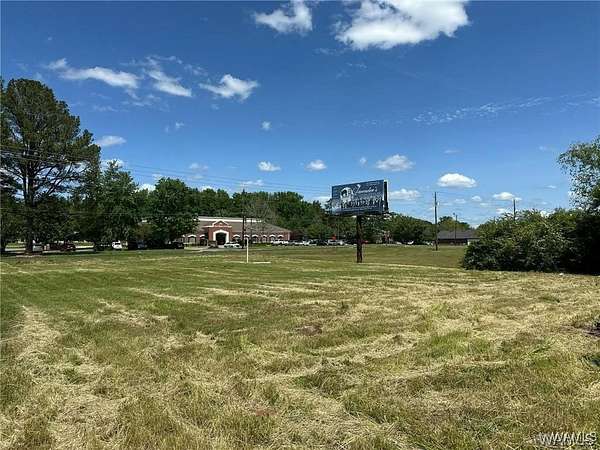 0.57 Acres of Commercial Land for Sale in Tuscaloosa, Alabama