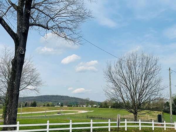 1 Acre of Land for Sale in Sparta, Tennessee