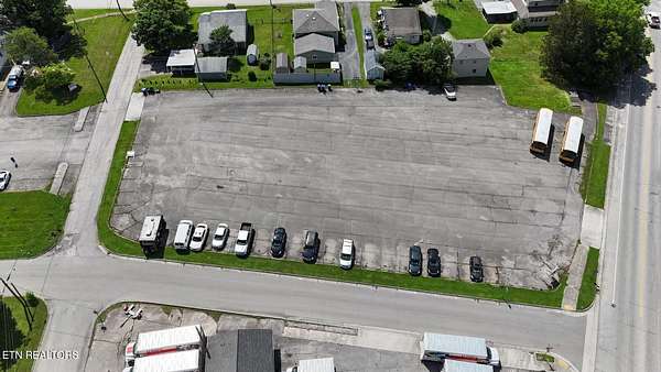 1 Acre of Commercial Land for Sale in Alcoa, Tennessee