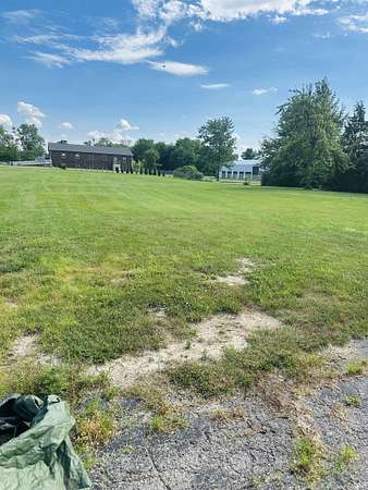 0.94 Acres of Mixed-Use Land for Sale in Parker City, Indiana