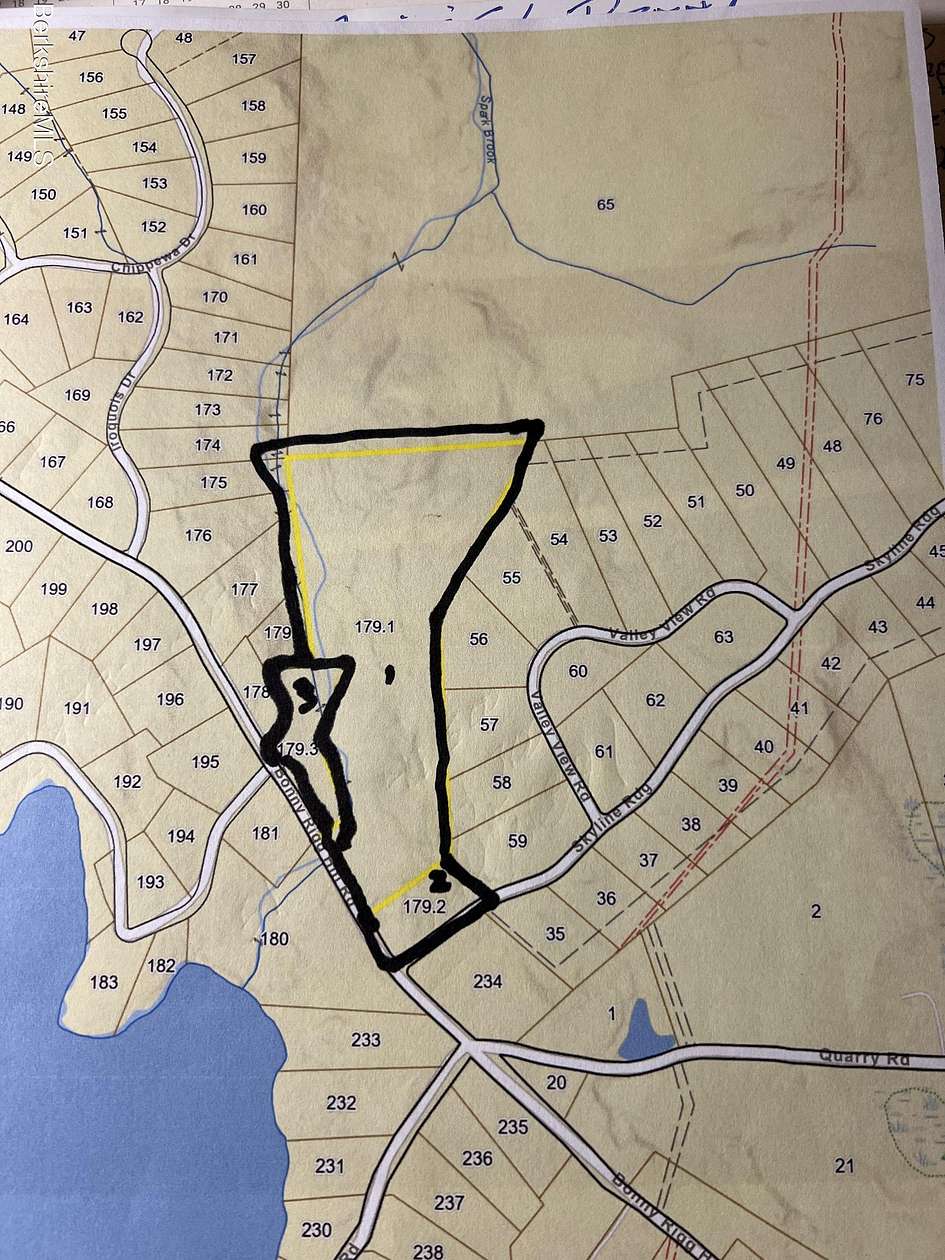 33.5 Acres of Land for Sale in Becket, Massachusetts