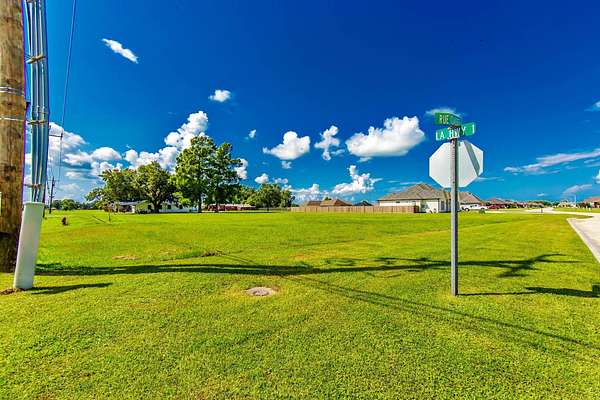 0.97 Acres of Residential Land for Sale in Lockport, Louisiana