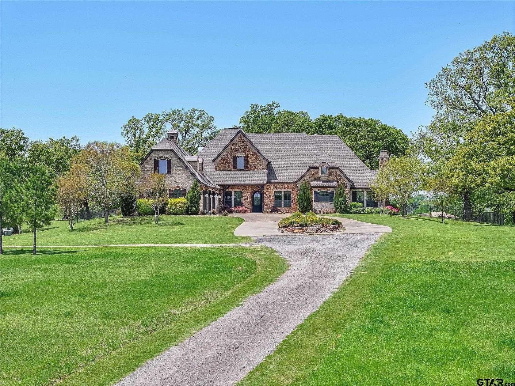 196 Acres of Land with Home for Sale in Grand Saline, Texas