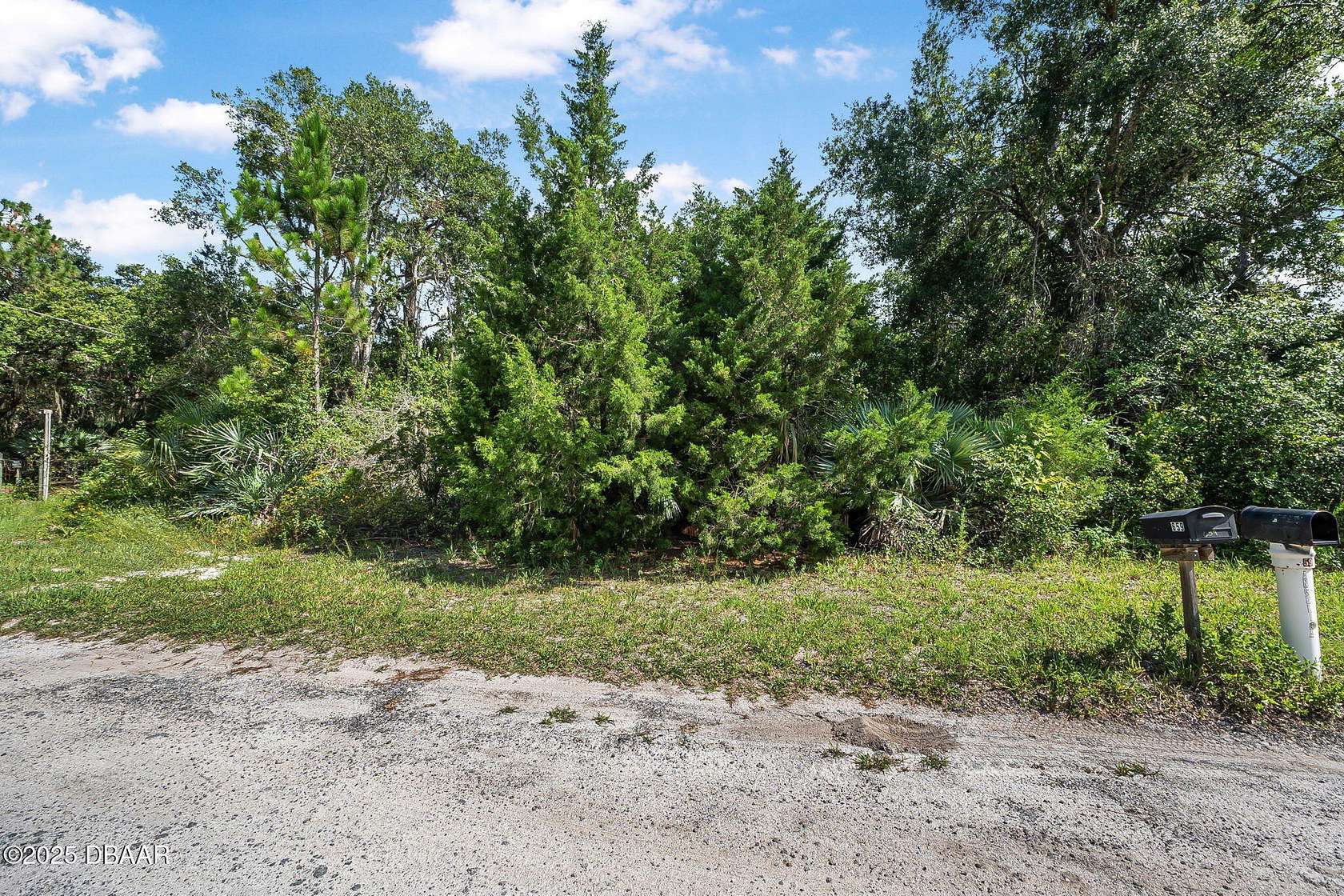 1.5 Acres of Land for Sale in Oak Hill, Florida
