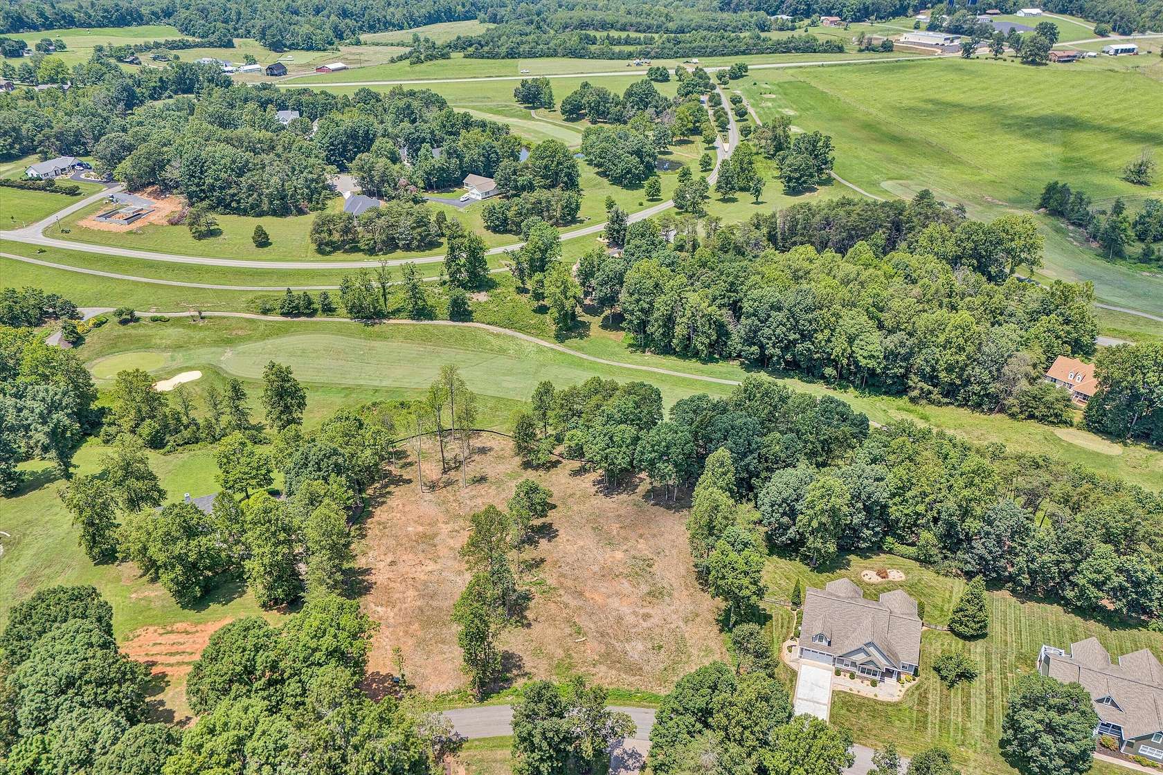 1 Acre of Residential Land for Sale in Huddleston, Virginia