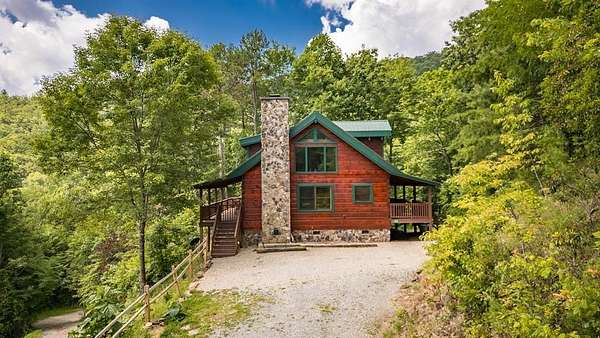 9.87 Acres of Residential Land with Home for Sale in Robbinsville, North Carolina