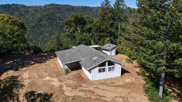 179 Acres of Recreational Land with Home for Sale in Cloverdale, California