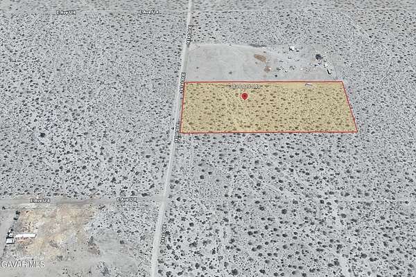 5 Acres of Land for Sale in Pearblossom, California