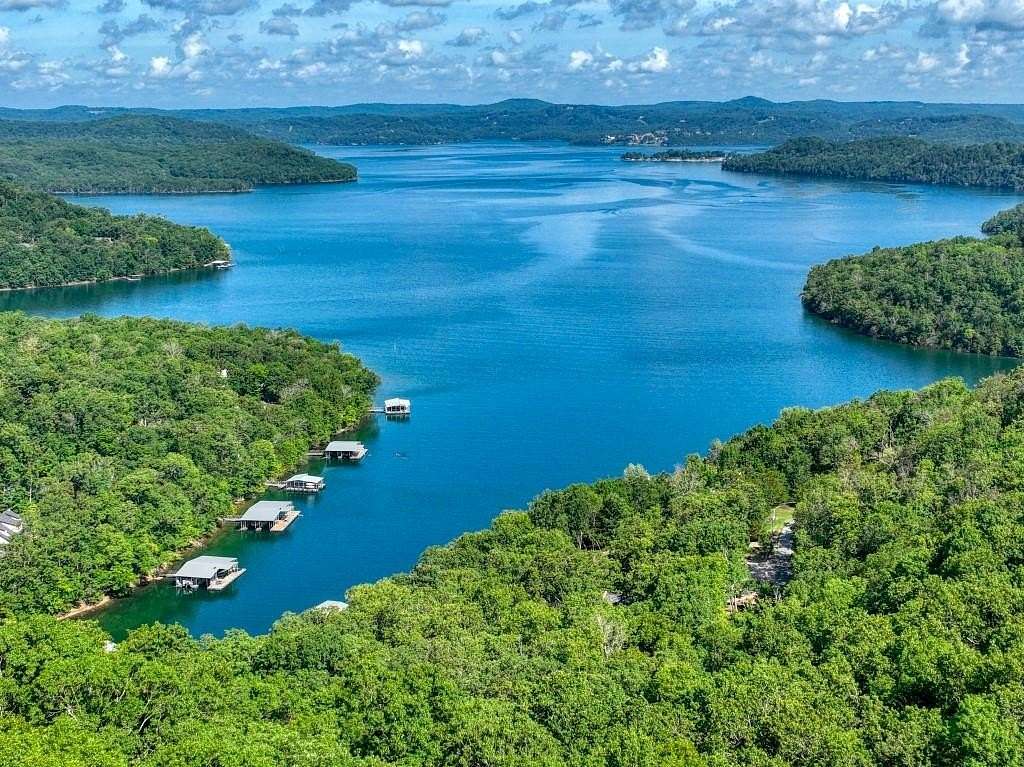 1.5 Acres of Land for Sale in Eureka Springs, Arkansas