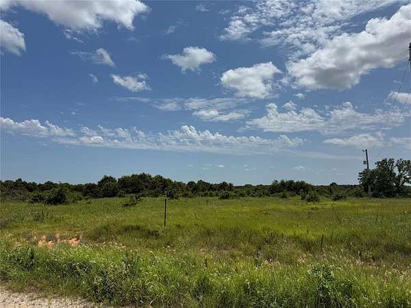 9 Acres of Land for Sale in Lindsay, Oklahoma