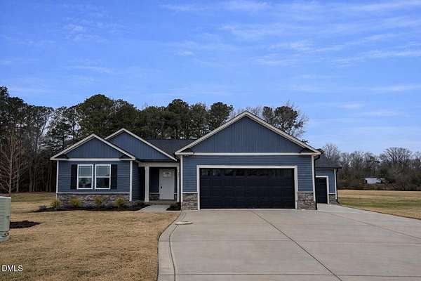 1.58 Acres of Residential Land with Home for Sale in Selma, North Carolina