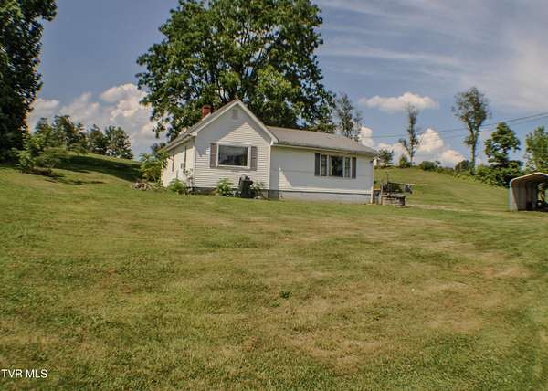 4 Acres of Residential Land with Home for Sale in Jonesborough, Tennessee