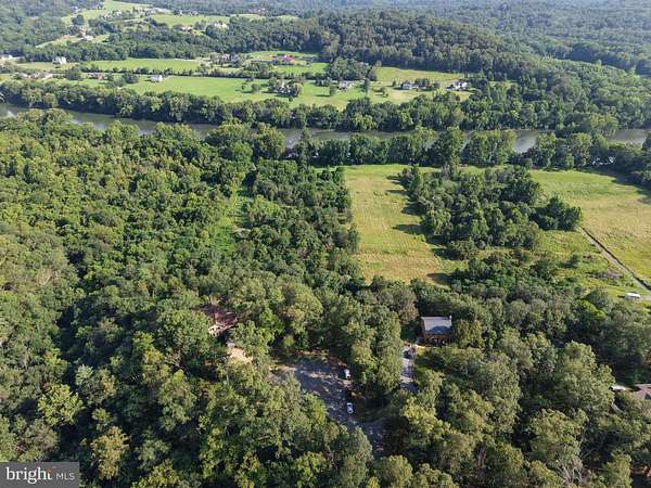 5 Acres of Residential Land for Sale in Front Royal, Virginia