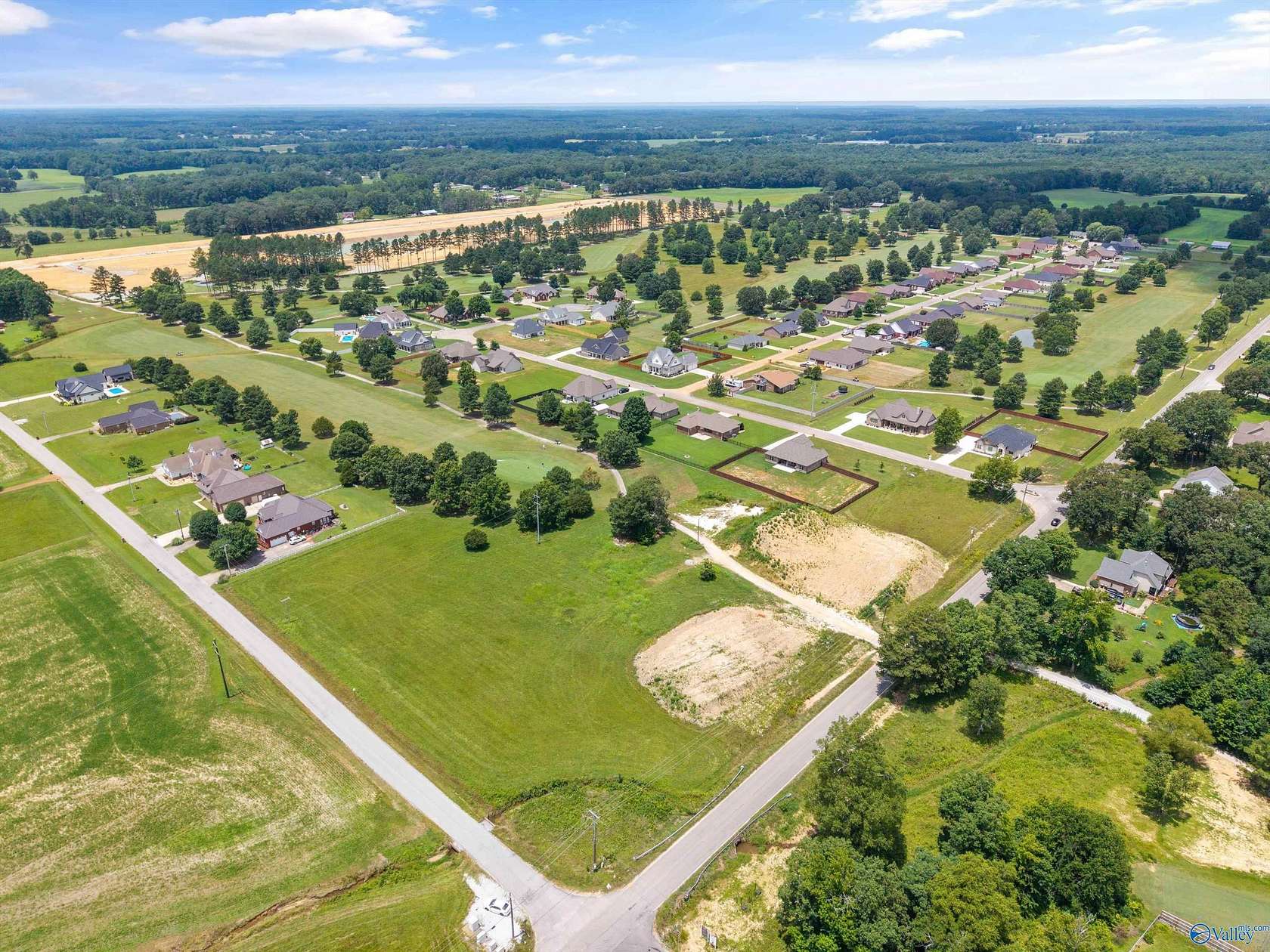 1.54 Acres of Commercial Land for Sale in Athens, Alabama