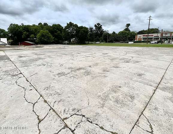 0.44 Acres of Mixed-Use Land for Sale in Athens, Tennessee