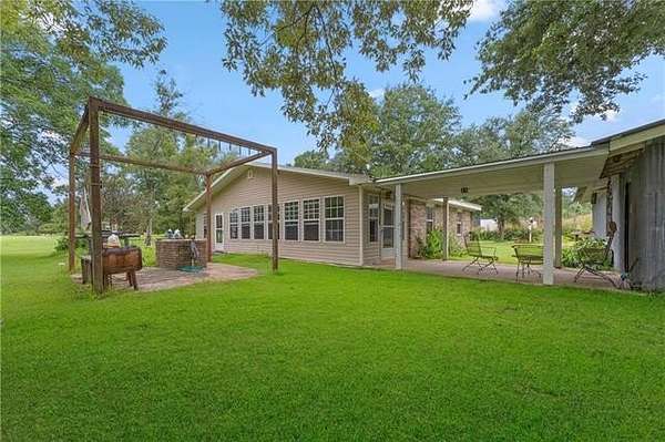 2.37 Acres of Residential Land with Home for Sale in Ponchatoula, Louisiana