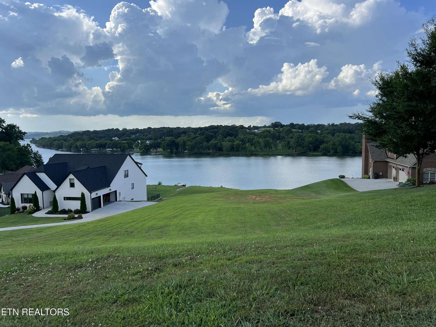 1 Acre of Residential Land for Sale in Loudon, Tennessee