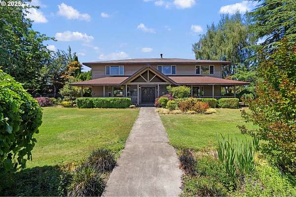 7.85 Acres of Residential Land with Home for Sale in Canby, Oregon