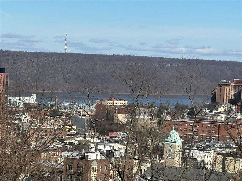 1 Acre of Residential Land for Sale in Yonkers, New York