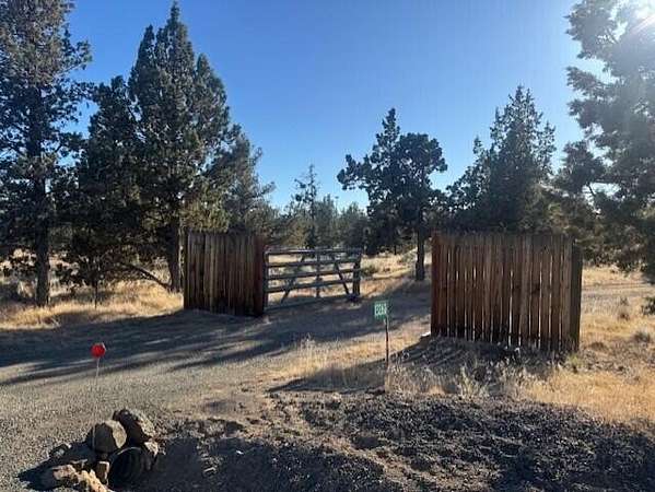 5 Acres of Recreational Land & Farm for Sale in Terrebonne, Oregon