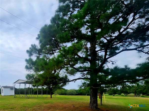 2 Acres of Improved Residential Land for Sale in Victoria, Texas