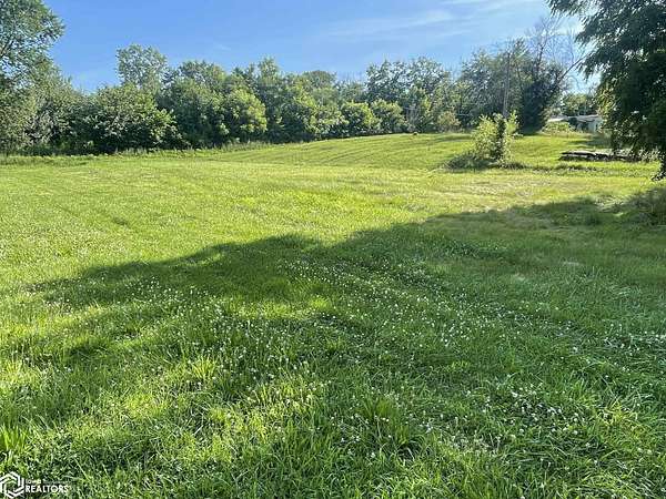 1.12 Acres of Residential Land for Sale in Mystic, Iowa