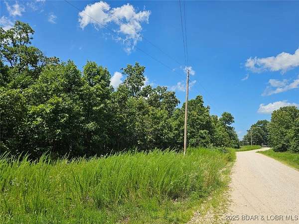 18.4 Acres of Recreational Land for Sale in Camdenton, Missouri