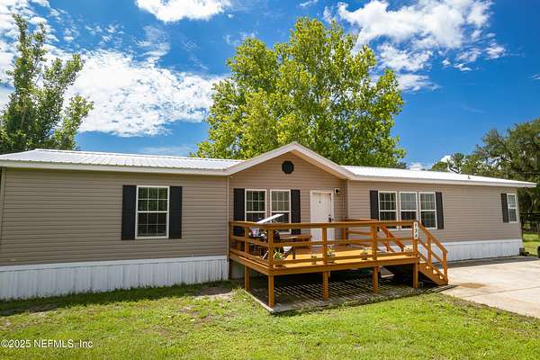 3.8 Acres of Residential Land with Home for Sale in Palatka, Florida