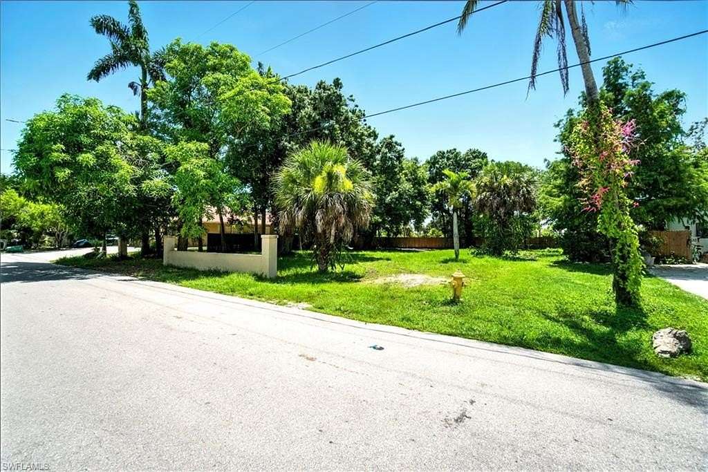 0.23 Acres of Mixed-Use Land for Sale in Naples, Florida