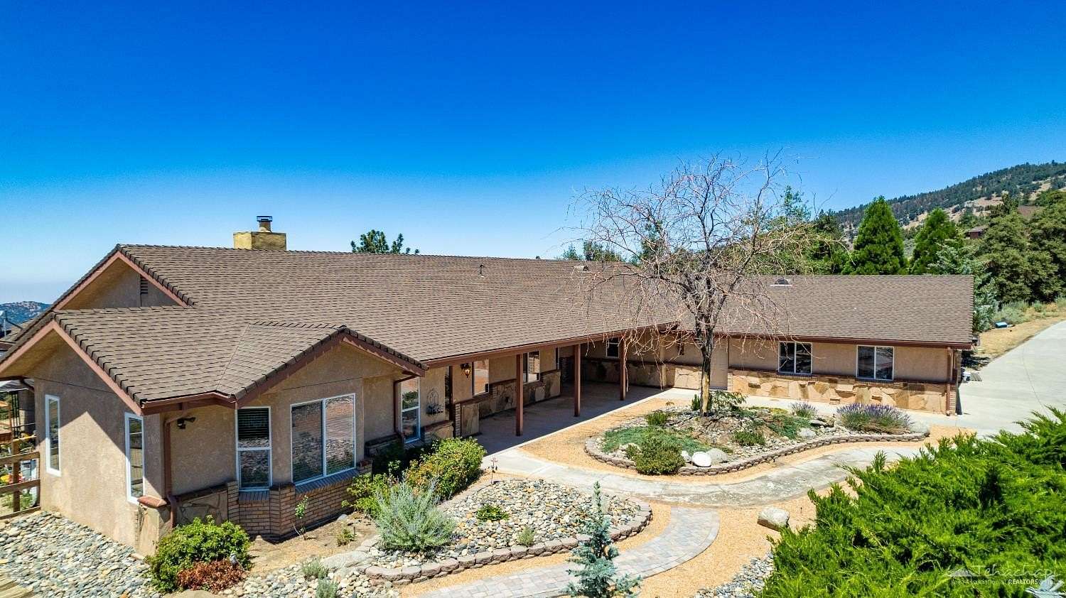 15 Acres of Land with Home for Sale in Tehachapi, California