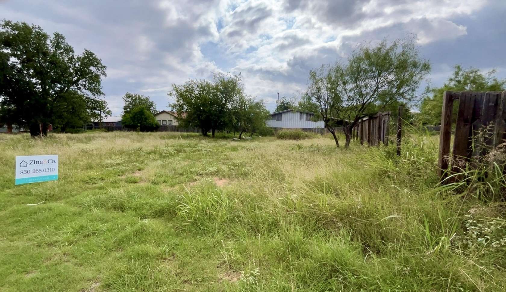 0.11 Acres of Land for Sale in Cottonwood Shores, Texas