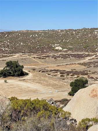 20.3 Acres of Land for Sale in Hemet, California
