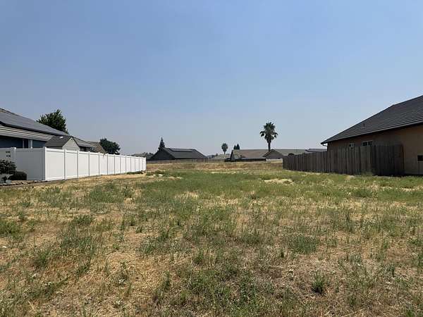 0.18 Acres of Land for Sale in Cottonwood, California