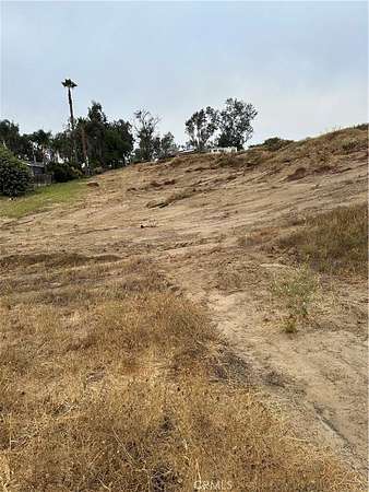 1 Acre of Land for Sale in Murrieta, California