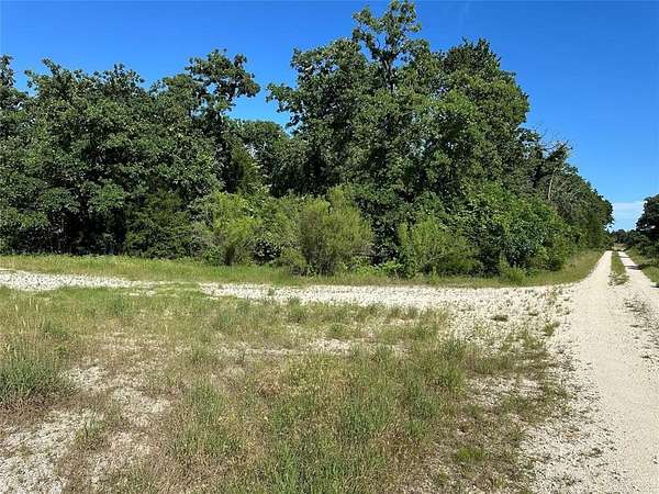 15.5 Acres of Land for Sale in Teague, Texas