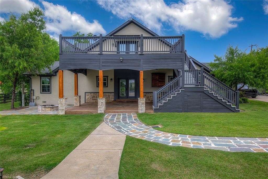 2 Acres of Residential Land with Home for Sale in Sulphur Springs, Texas