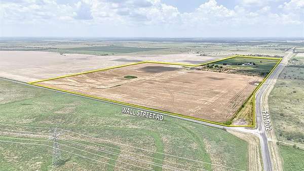 115 Acres of Mixed-Use Land for Sale in Gunter, Texas