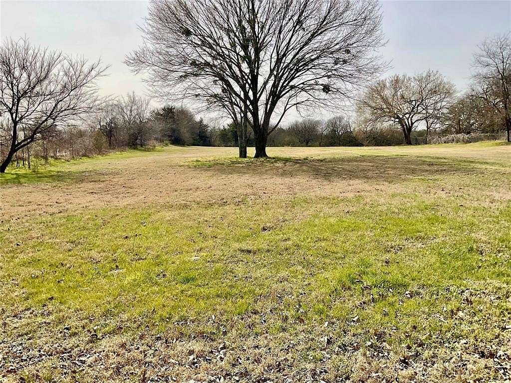 1.5 Acres of Mixed-Use Land for Sale in Denison, Texas