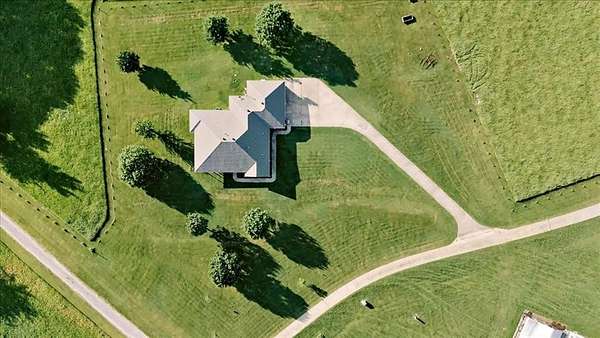 7.56 Acres of Residential Land for Sale in Alba, Texas